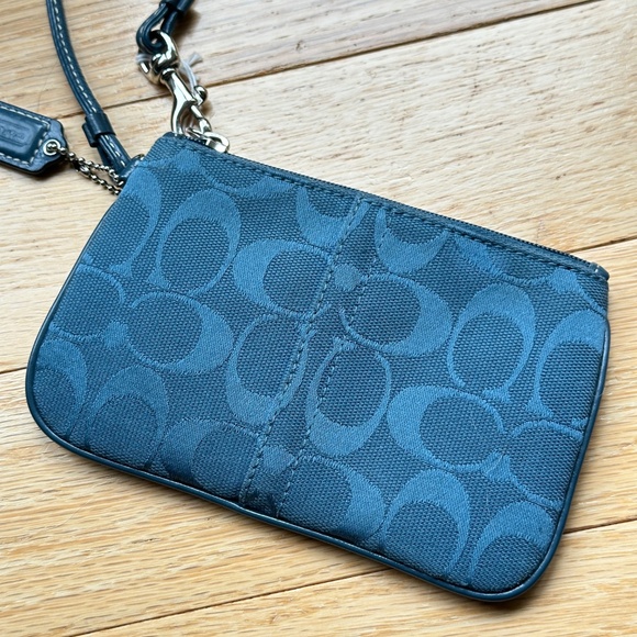 Coach Blue Wristlet - Picture 6 of 8